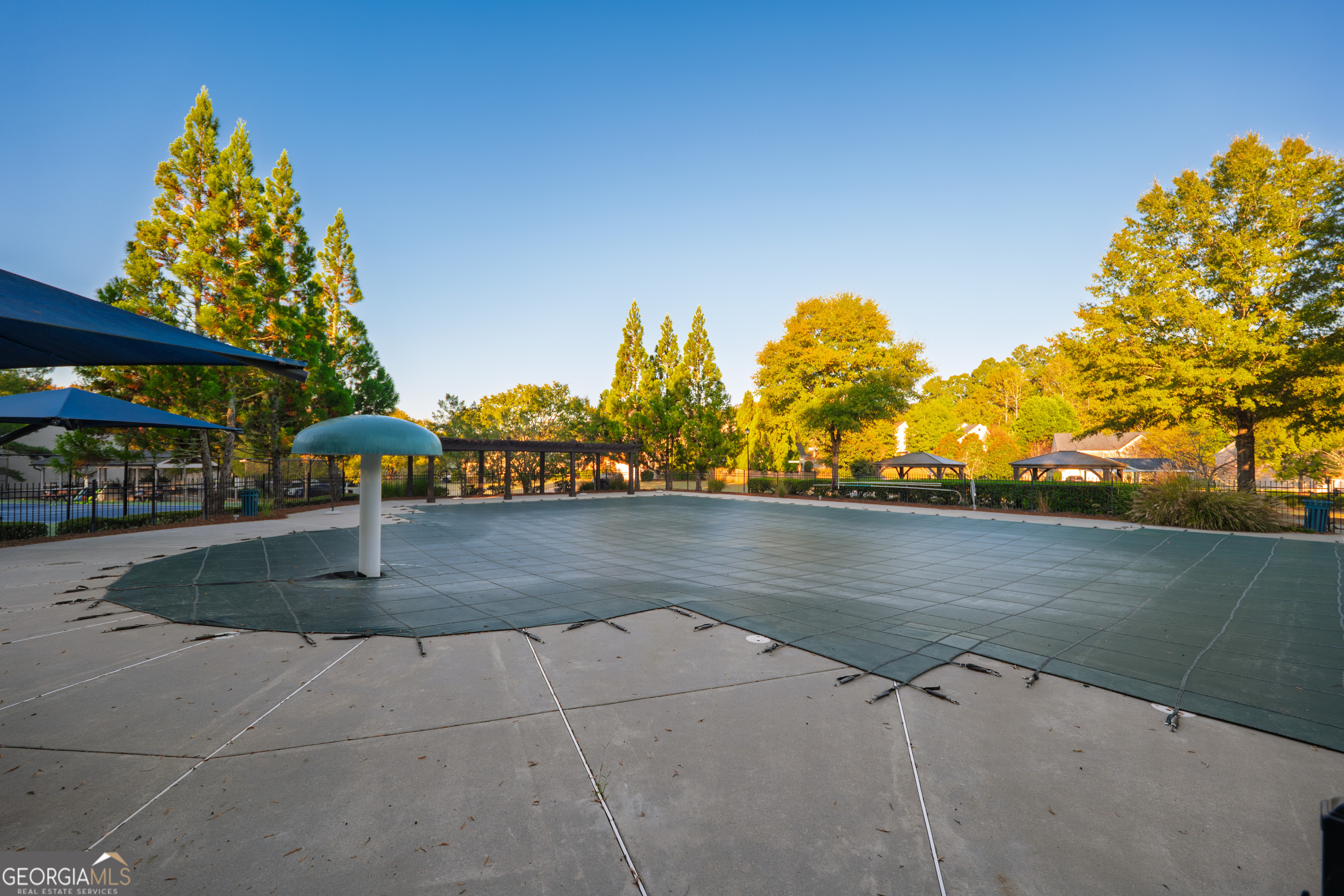 THORNGATE - Residential