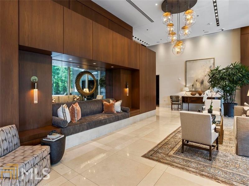 Ritz Carlton Residences - Residential