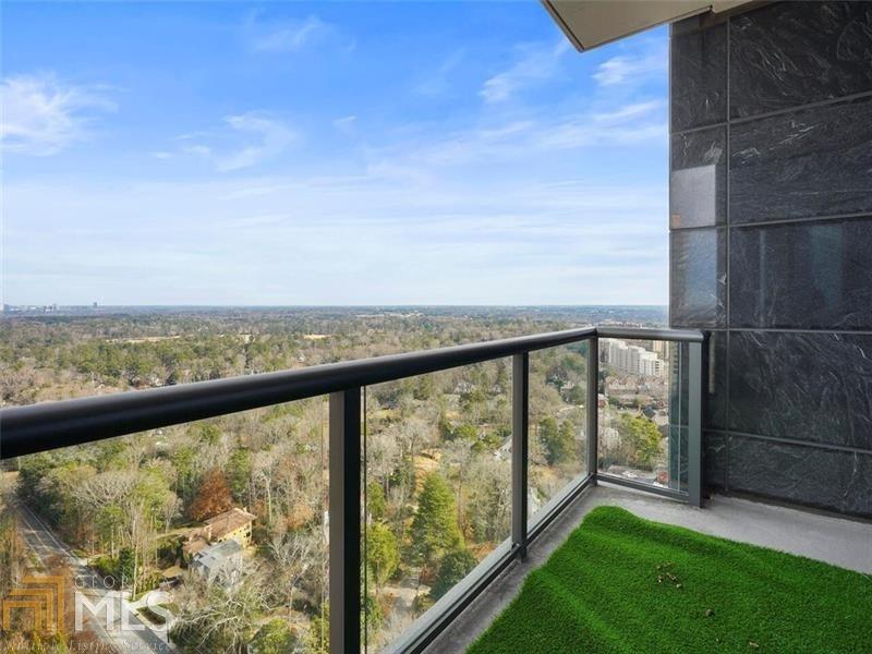 Ritz Carlton Residences - Residential
