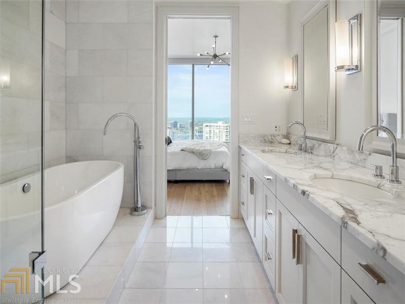 Ritz Carlton Residences - Residential