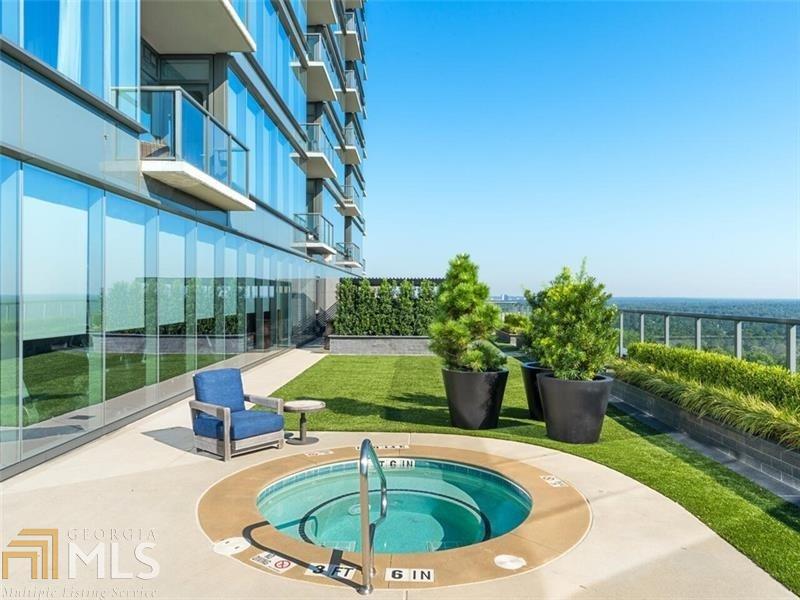 Ritz Carlton Residences - Residential