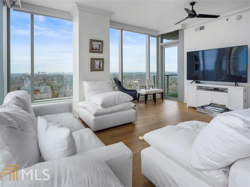 Ritz Carlton Residences - Residential