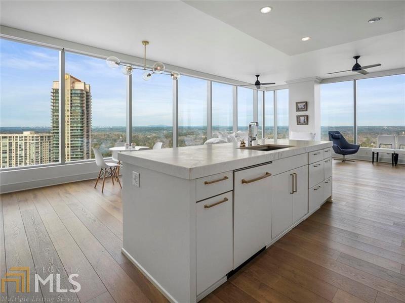 Ritz Carlton Residences - Residential