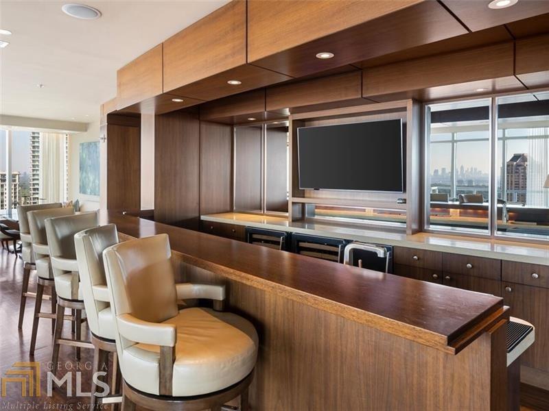 Ritz Carlton Residences - Residential