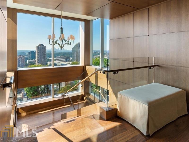 Ritz Carlton Residences - Residential