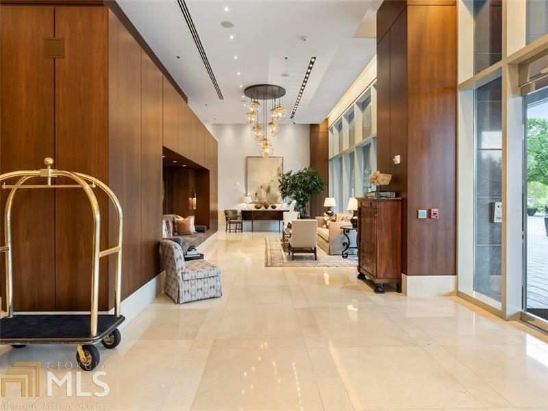 Ritz Carlton Residences - Residential