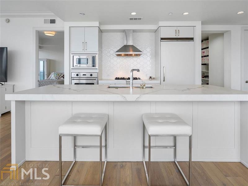 Ritz Carlton Residences - Residential