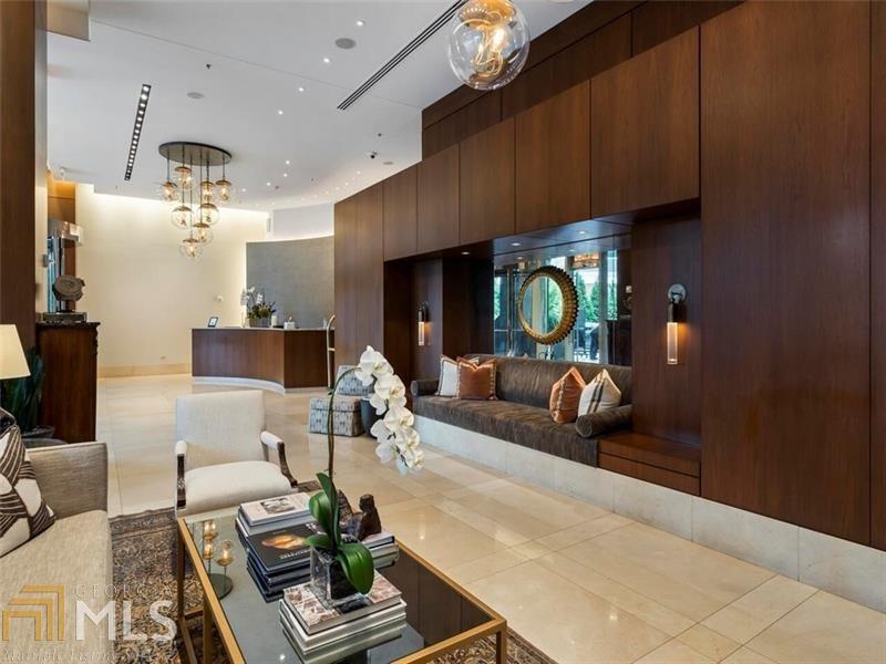 Ritz Carlton Residences - Residential
