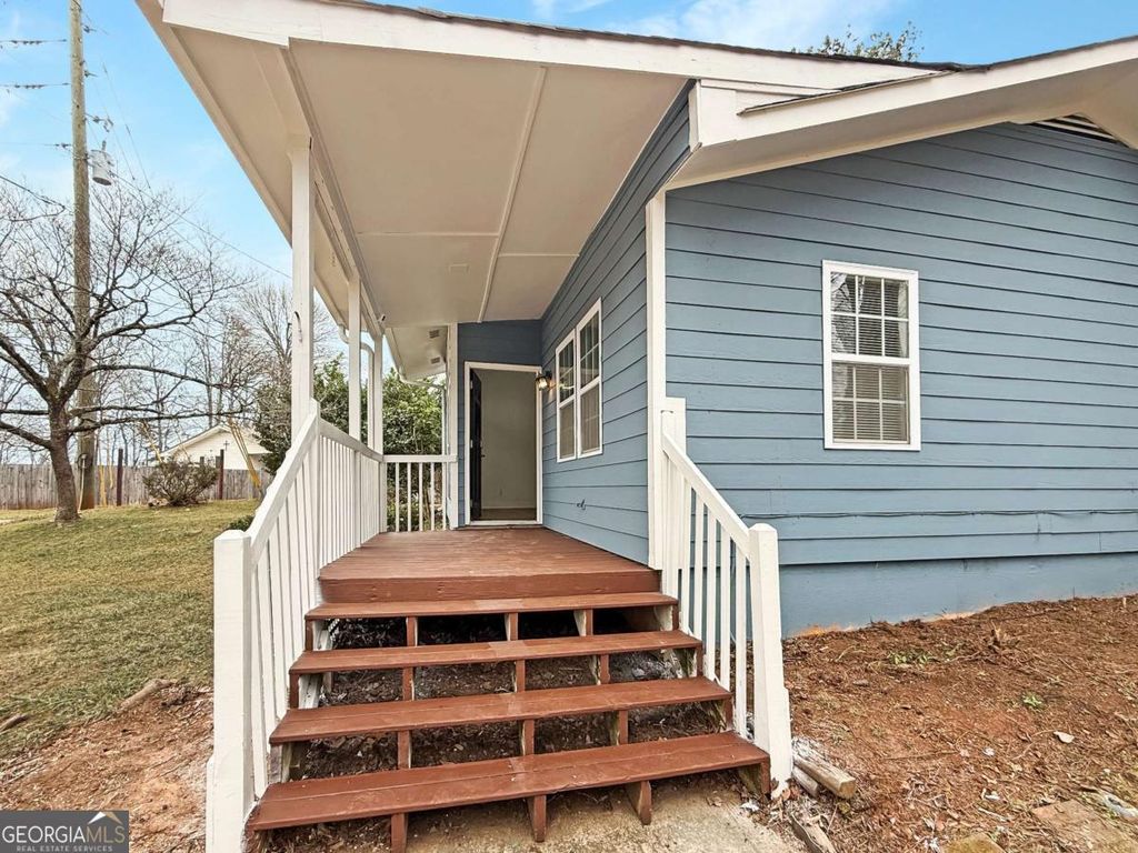 Photo of 2735 Lakeside Trail, Cumming, GA 30041 (MLS # 10701713)