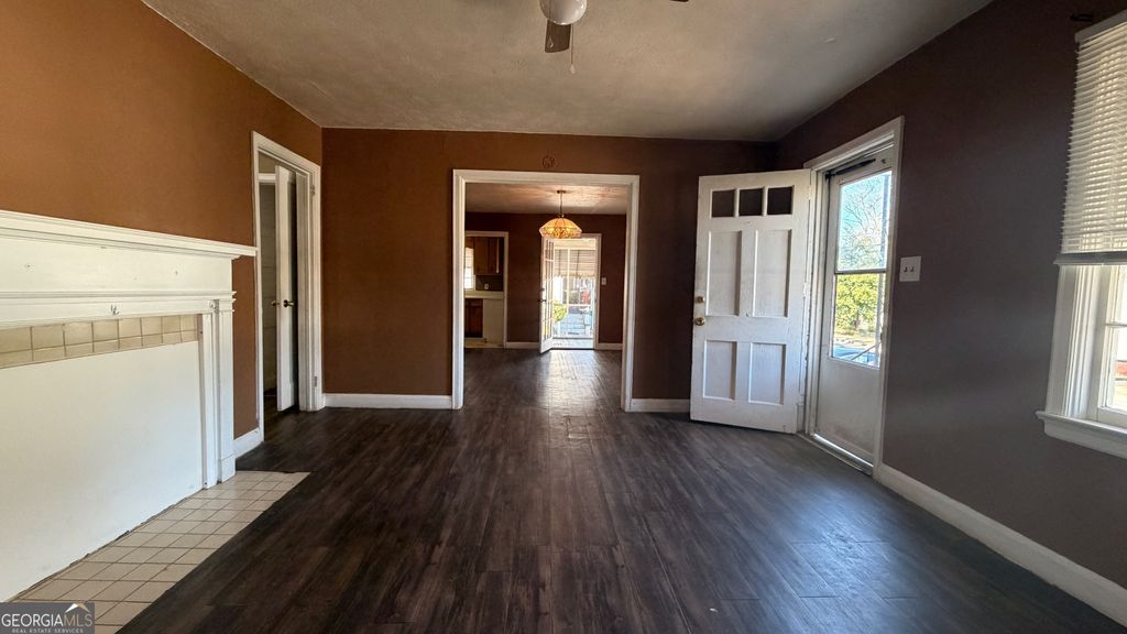 Photo of 528 Lake Drive, Hapeville, GA 30354 (MLS # 10766290)