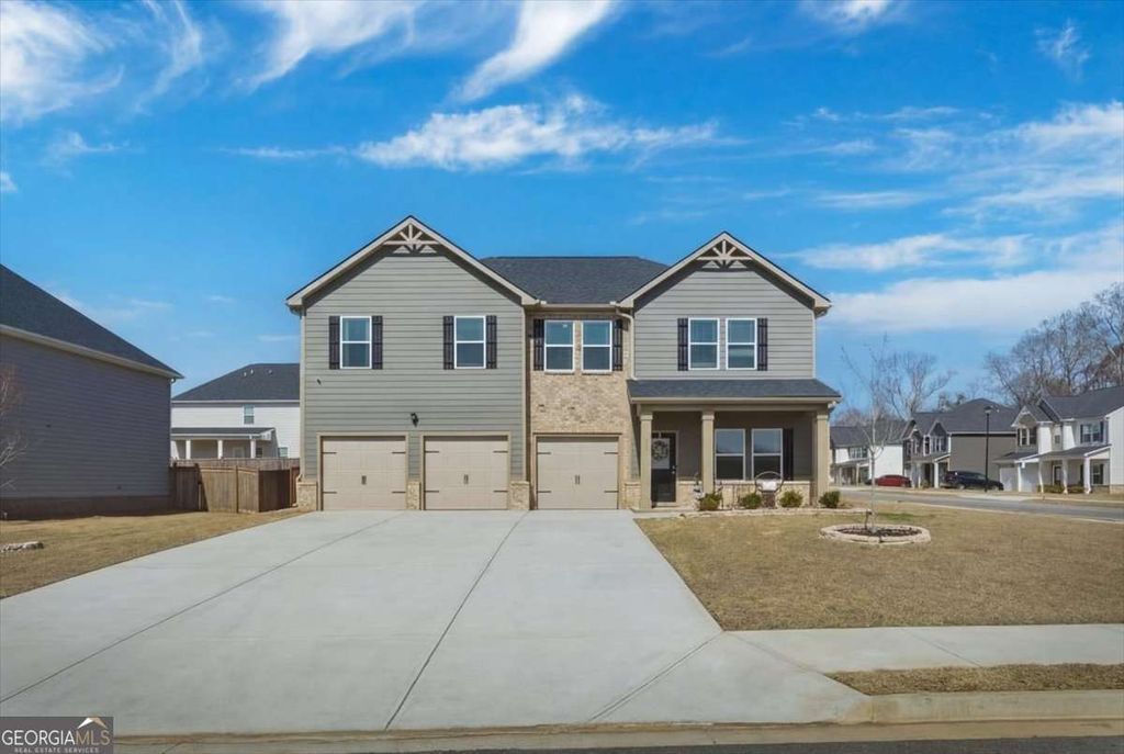 Photo of 517 Overlook Road, Covington, GA 30014 (MLS # 10696306)