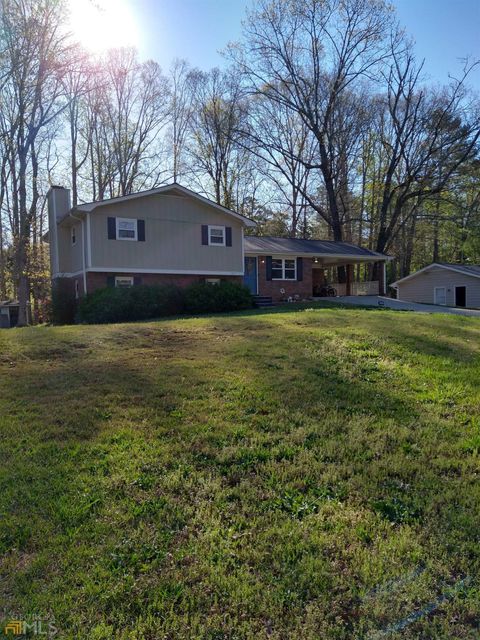 A home in Douglasville