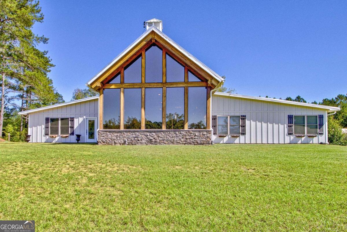 860 N WALKERS MILL RD