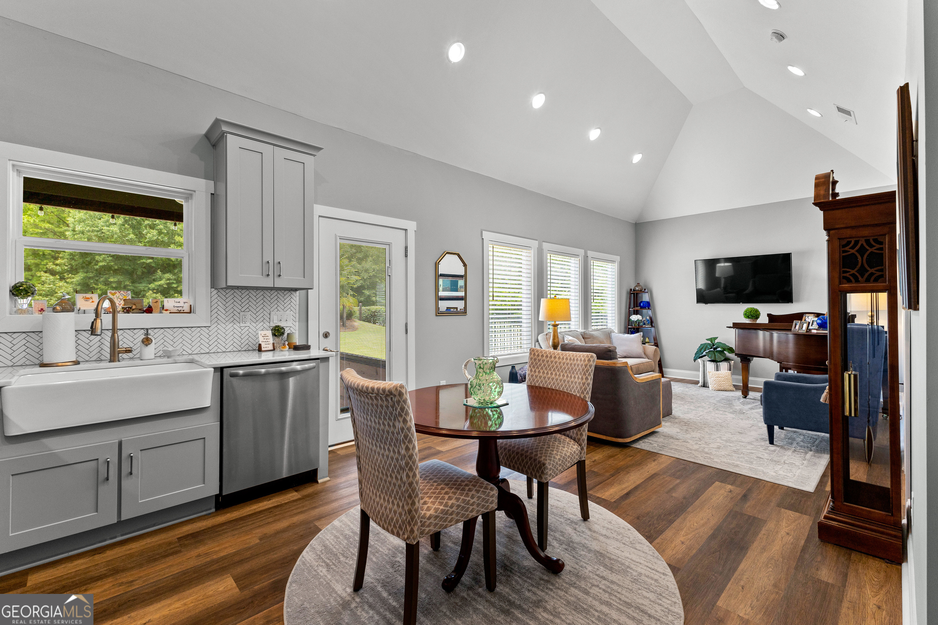 Brooks, Georgia 30205, United States, 6 Bedrooms Bedrooms, ,5 BathroomsBathrooms,Residential,Active,174800