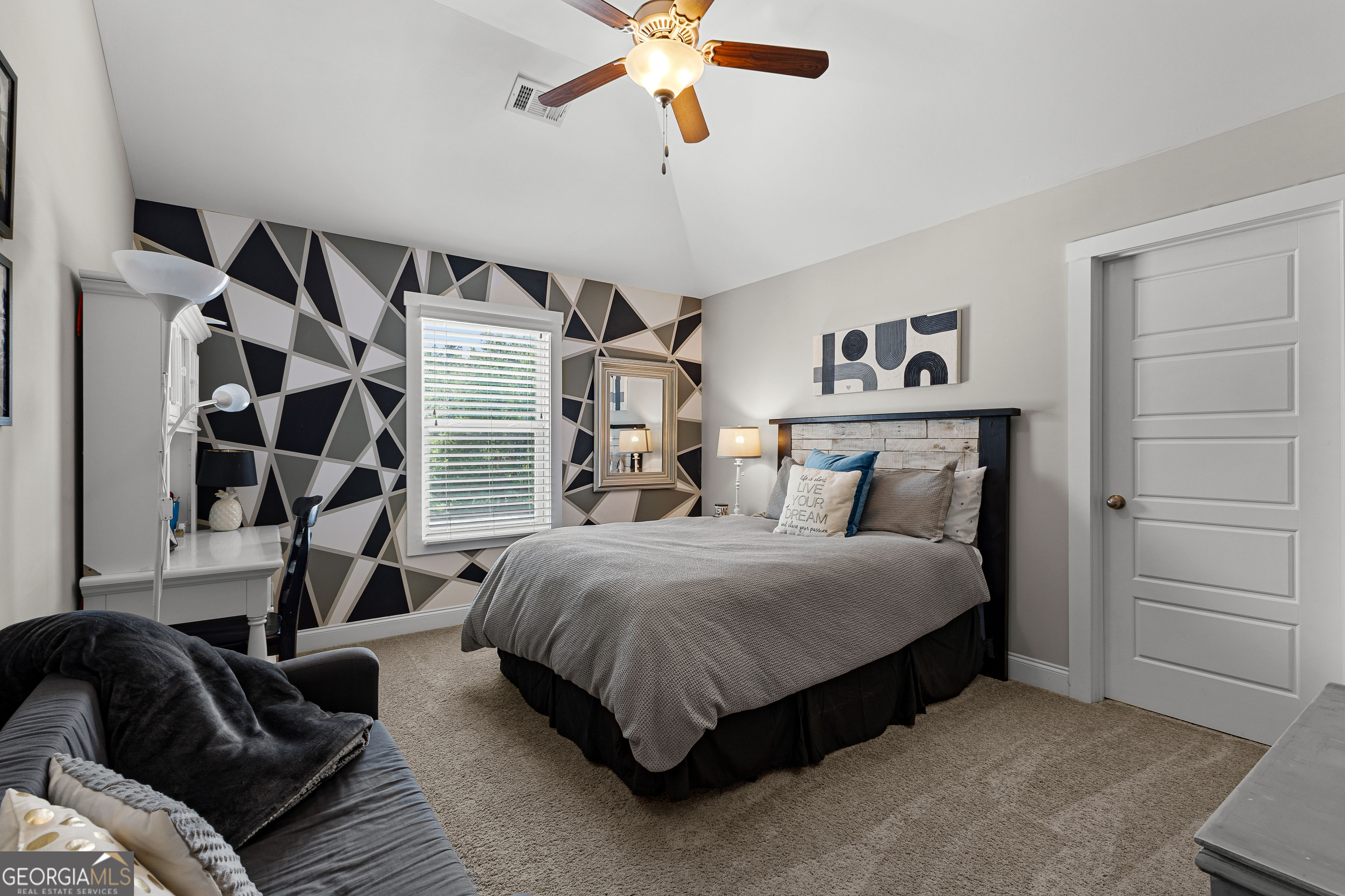 Brooks, Georgia 30205, United States, 6 Bedrooms Bedrooms, ,5 BathroomsBathrooms,Residential,Active,174800