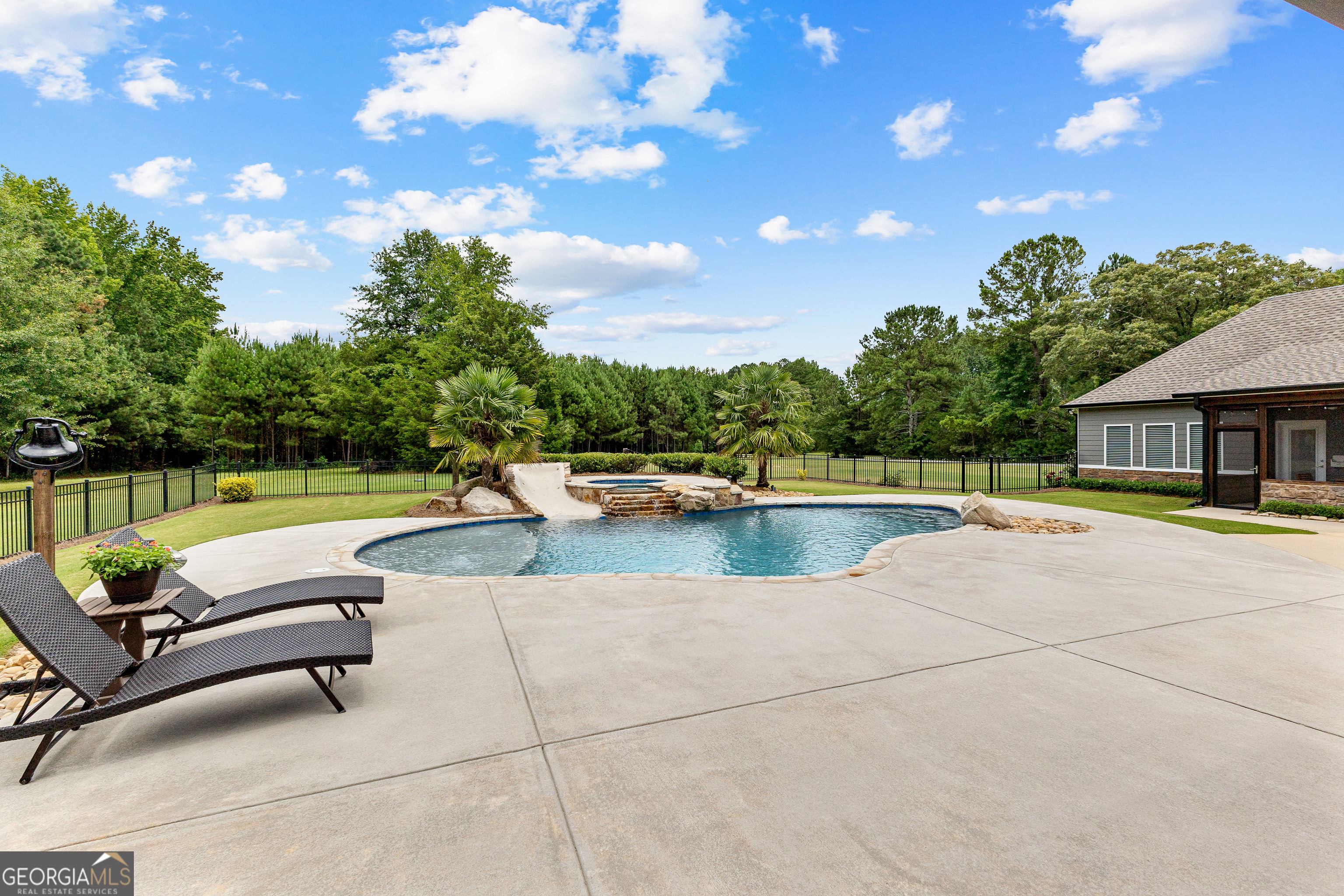 Brooks, Georgia 30205, United States, 6 Bedrooms Bedrooms, ,5 BathroomsBathrooms,Residential,Active,174800