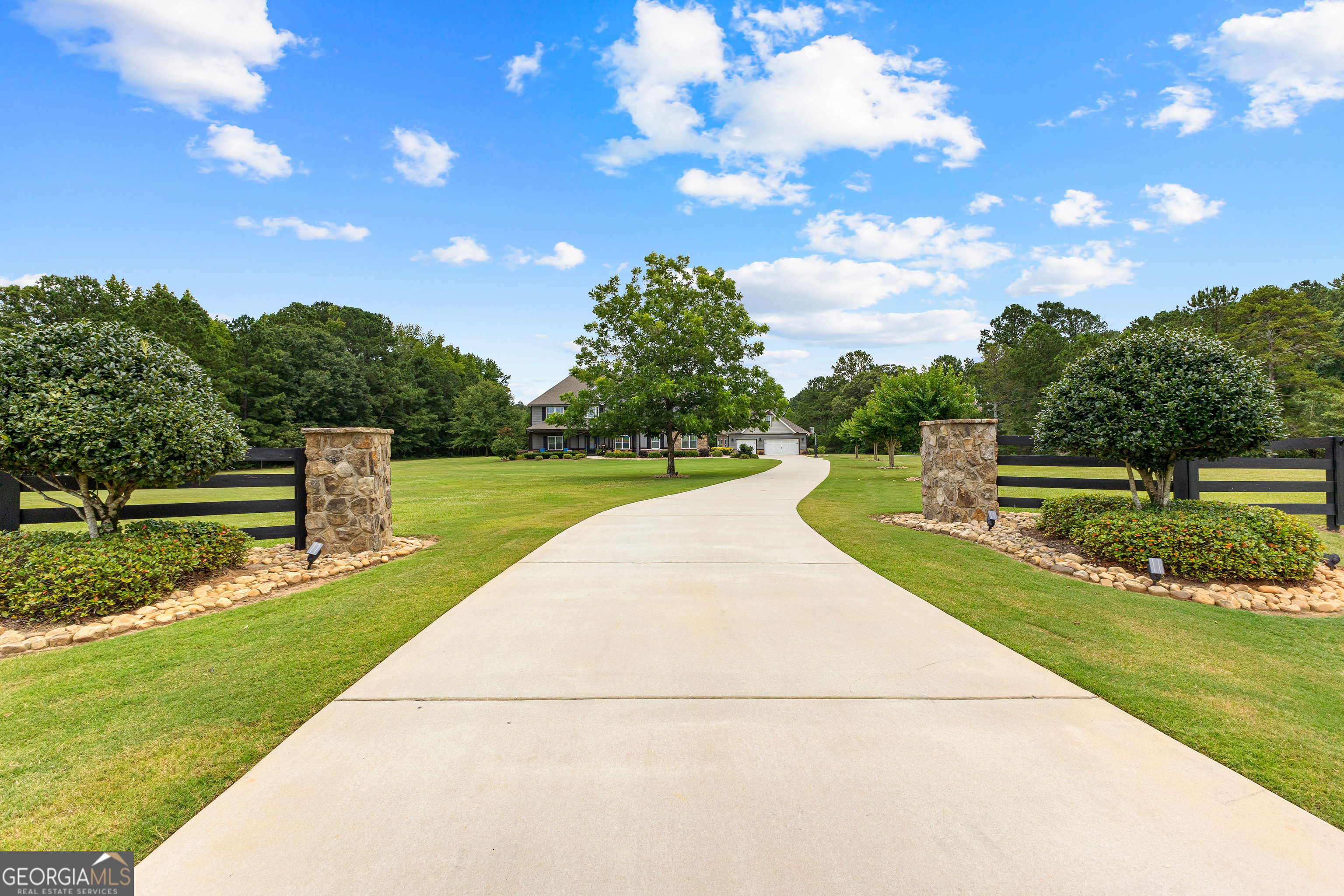 106 Huckaby RD