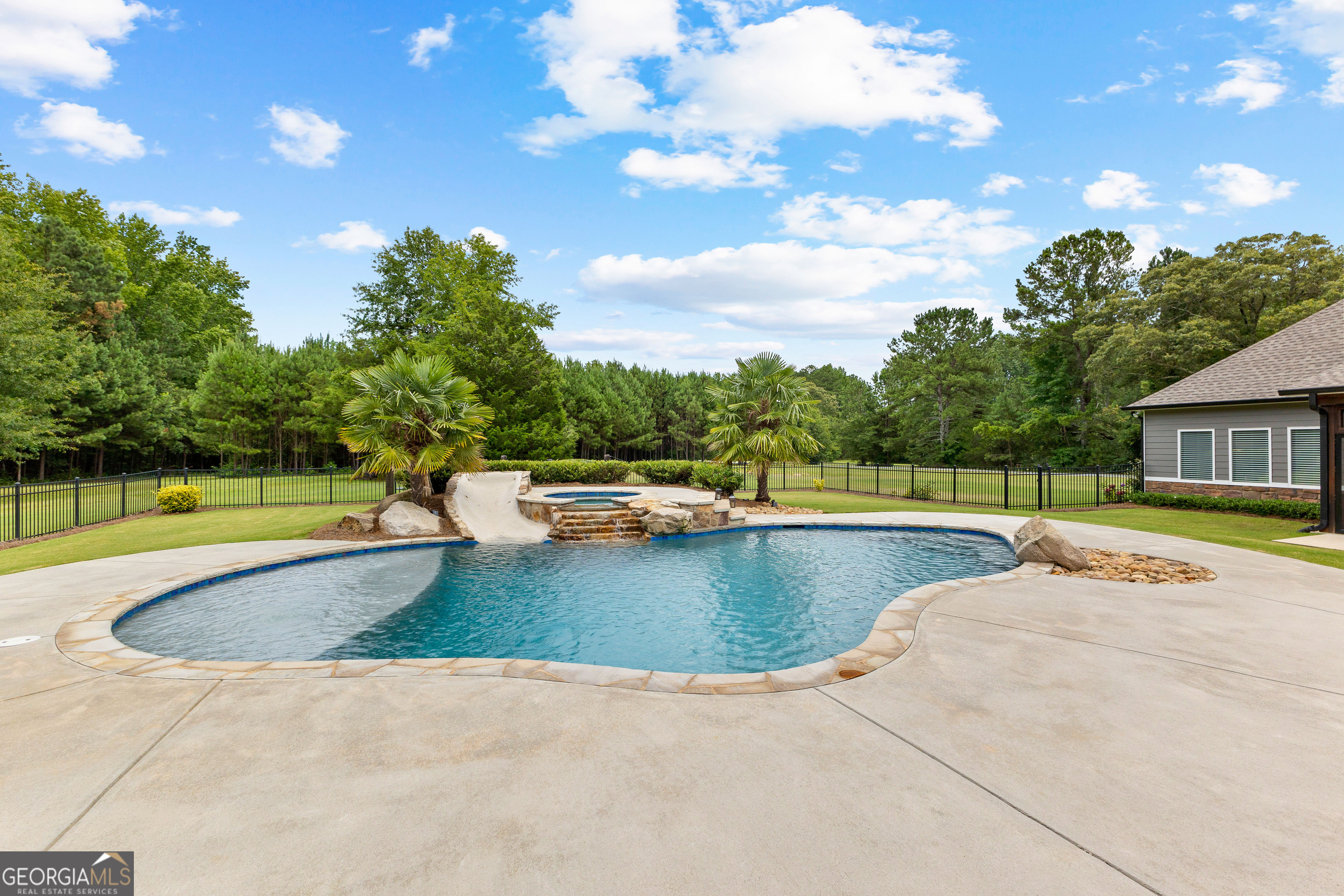 Brooks, Georgia 30205, United States, 6 Bedrooms Bedrooms, ,5 BathroomsBathrooms,Residential,Active,174800