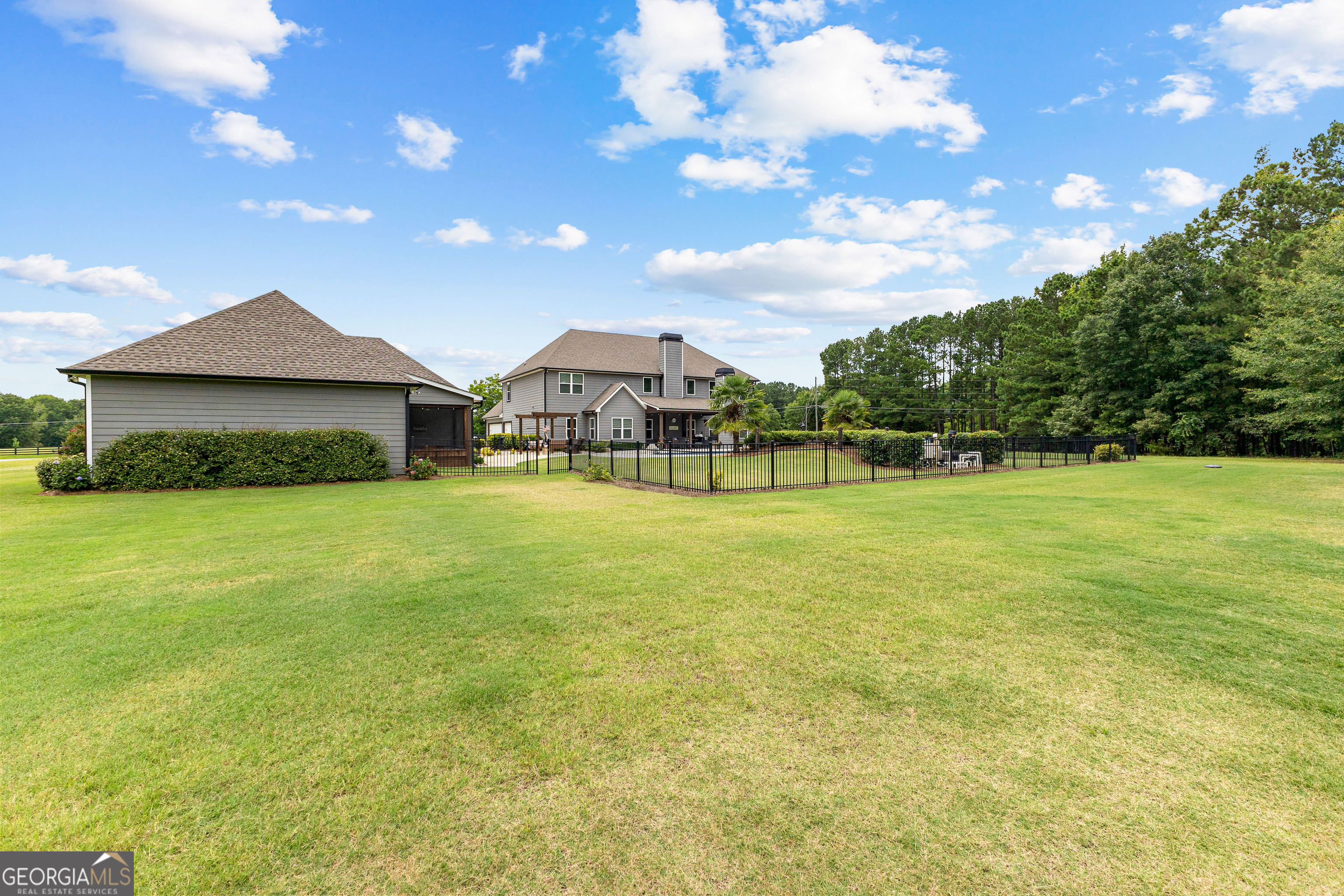 Brooks, Georgia 30205, United States, 6 Bedrooms Bedrooms, ,5 BathroomsBathrooms,Residential,Active,174800