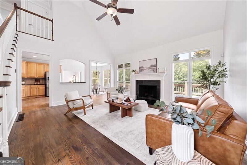 8805 Saddle Trail
