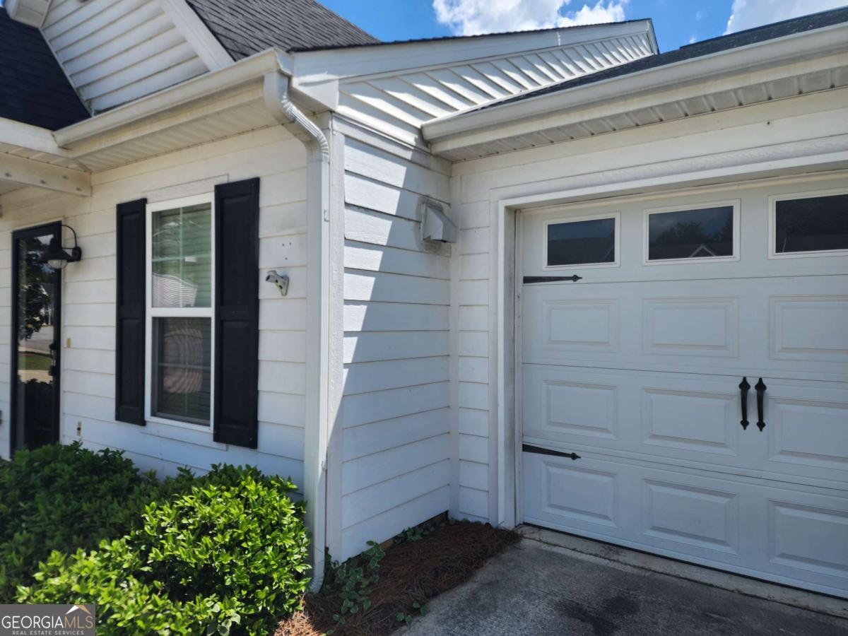 206 York WAY