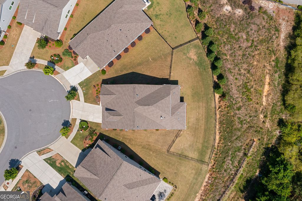 Photo of 6853 River Rock Drive, Flowery Branch, GA 30542 (MLS # 10763184)