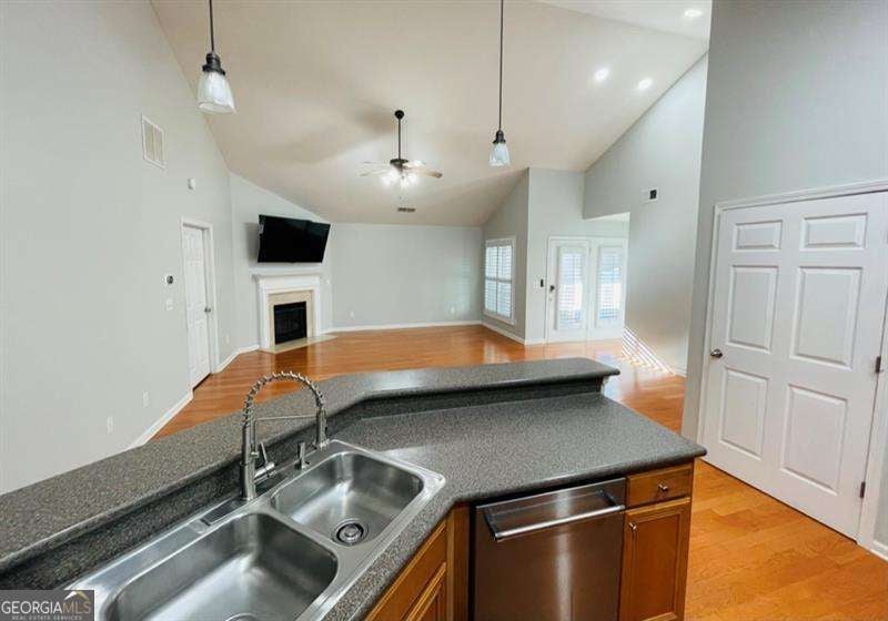 2335 Gateview CT
