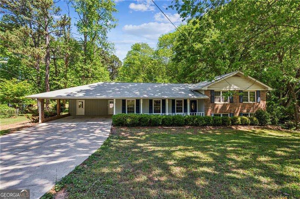 Photo of 4208 Honeysuckle Drive SE, Smyrna, GA 30082 (MLS # 10735269)