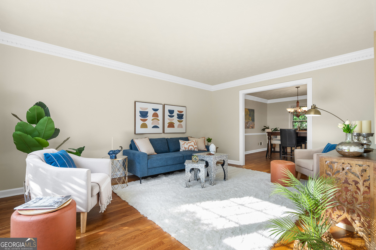 160 Amsterdam DR SW