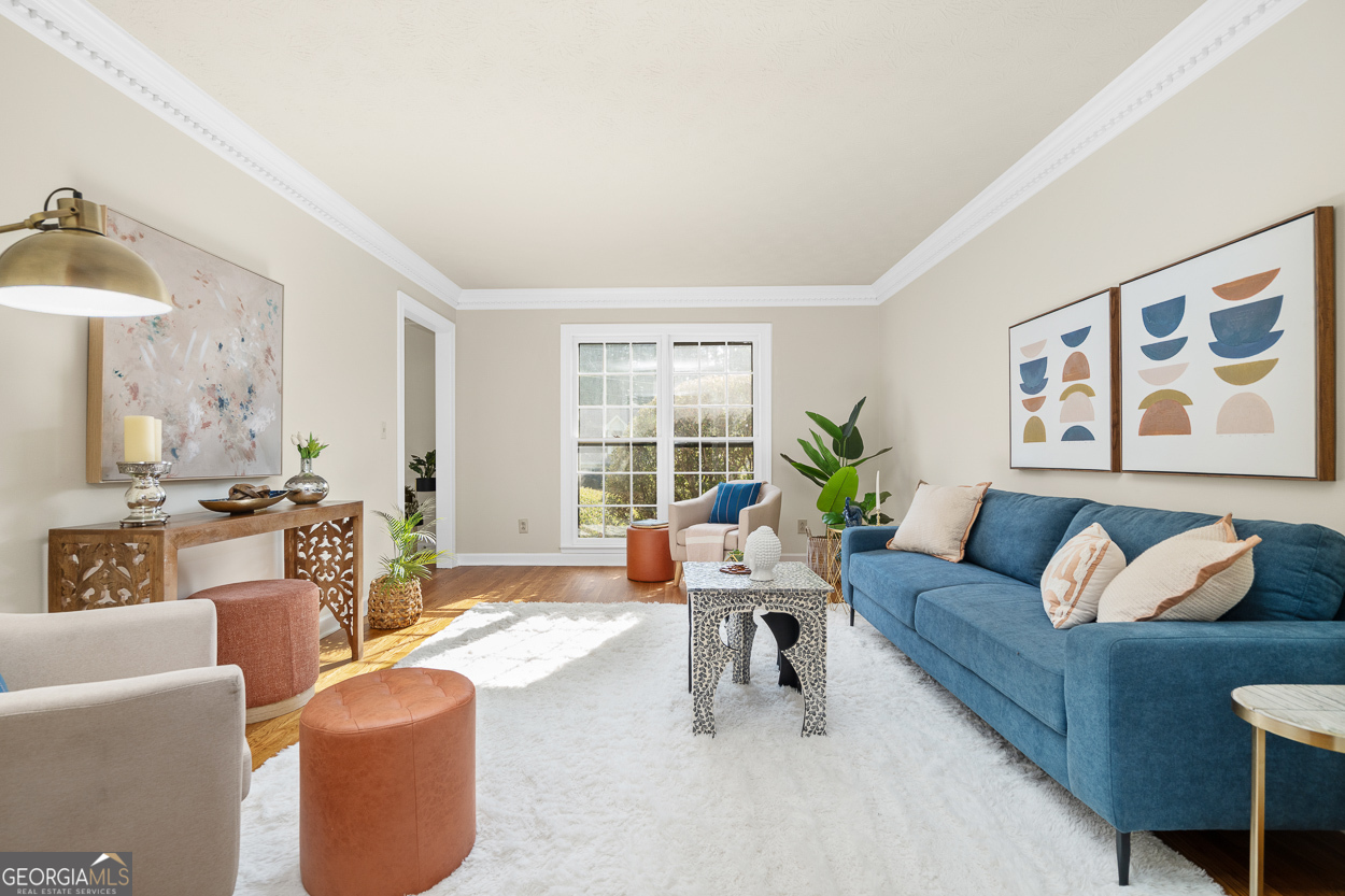 160 Amsterdam DR SW