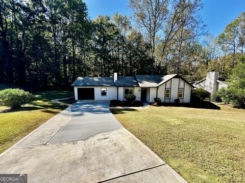 Photo of 723 Inland Way, Lilburn, GA 30047 (MLS # 10627602)