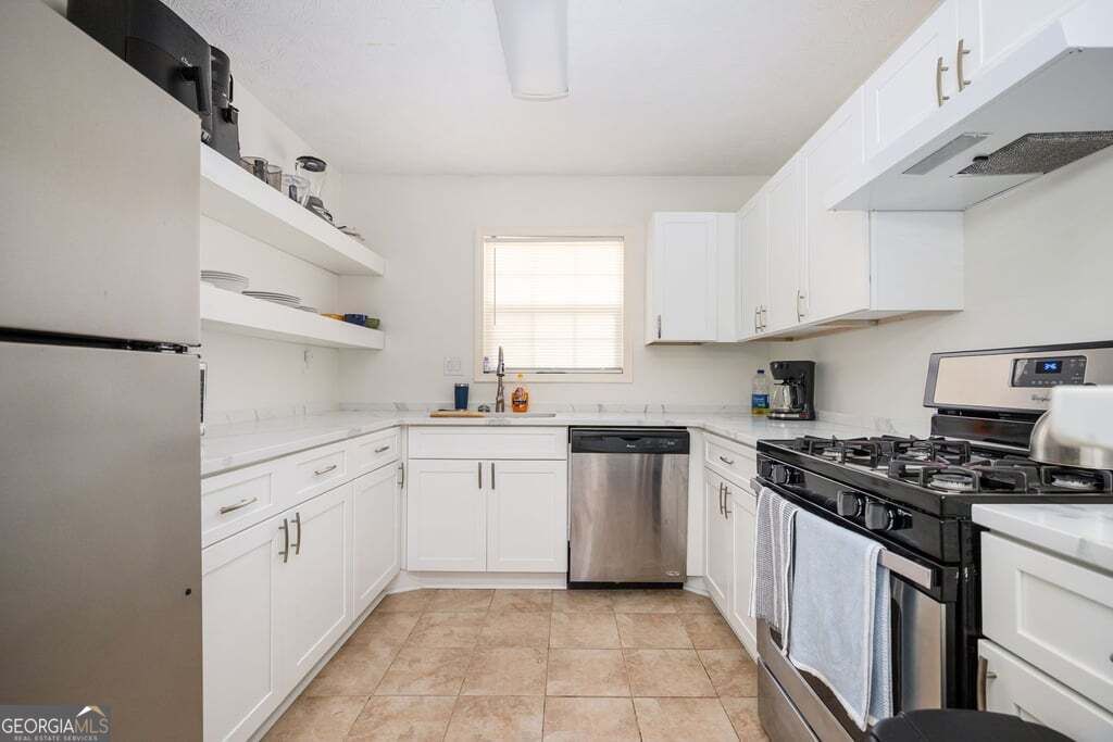 Photo of 208 Natchez Trc TRCE, Sandy Springs, GA 30350 (MLS # 10779027)