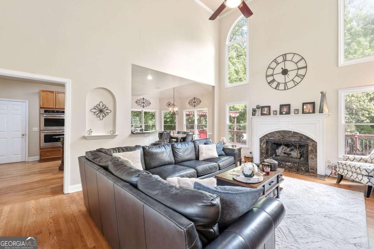 417 Rhodes House DR