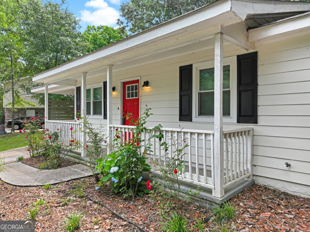 Photo of 675 Lakeridge Drive, Conyers, GA 30094 (MLS # 10851831)
