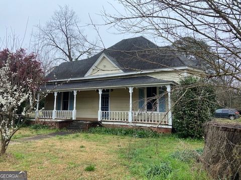 A home in Bronwood