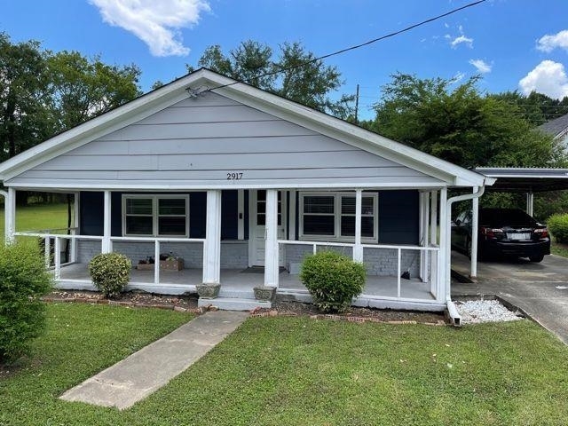 Located just minutes from downtown Austell. Charming ranch house with master on main. White kitchen with granite countertops and stainless steel appliances! Great starter home or investment for a rental. No HOA. The covered front porch makes this house a classic.