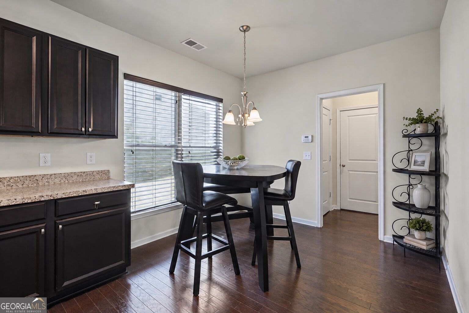 1230 Image Ives DR