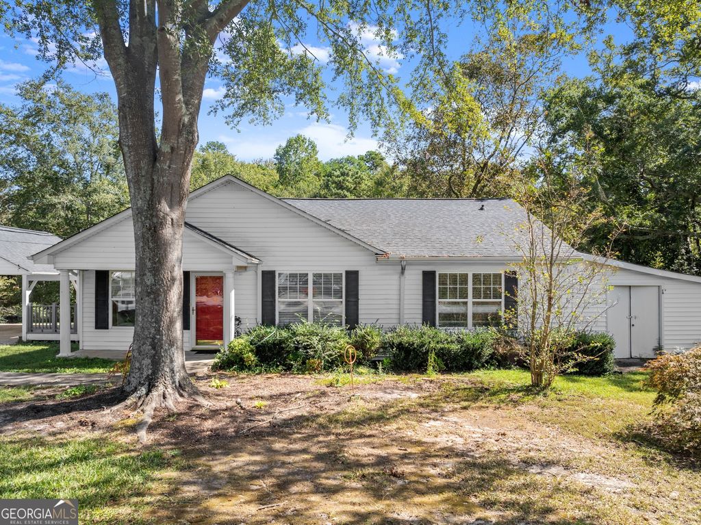 Photo of 2003 W Currahee Street, Toccoa, GA 30577 (MLS # 10674619)