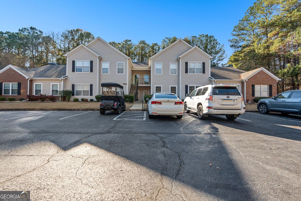 Photo of 1706 Ridgefield Drive, Peachtree City, GA 30269 (MLS # 10667661)