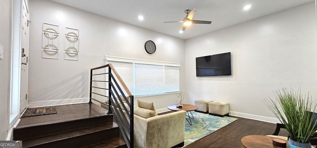 Photo of 2511 Susan Lane SW, Atlanta, GA 30331 (MLS # 10664605)