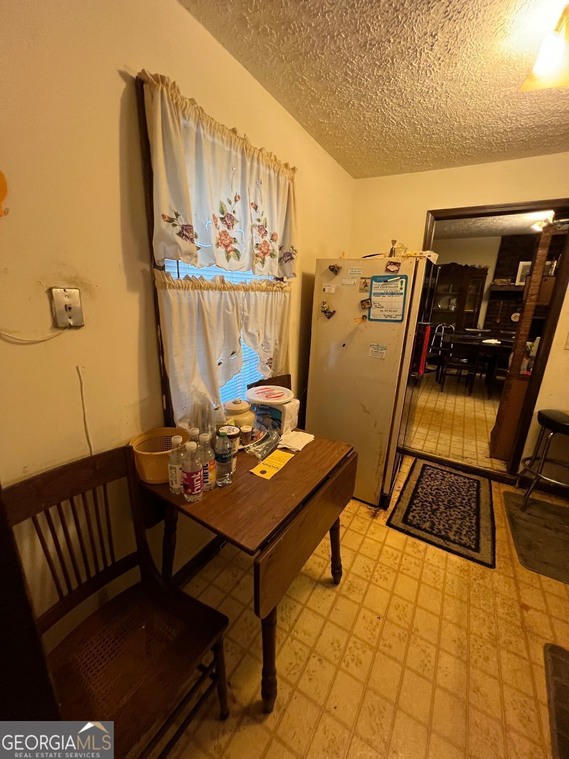 Gainesville, Georgia 30501, United States, 3 Bedrooms Bedrooms, ,1 BathroomBathrooms,Residential,Pending,210852