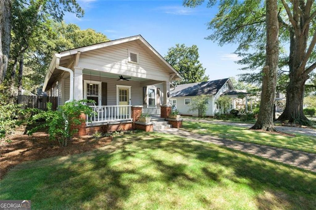 Photo of 309 West Avenue, Cartersville, GA 30120 (MLS # 10602764)