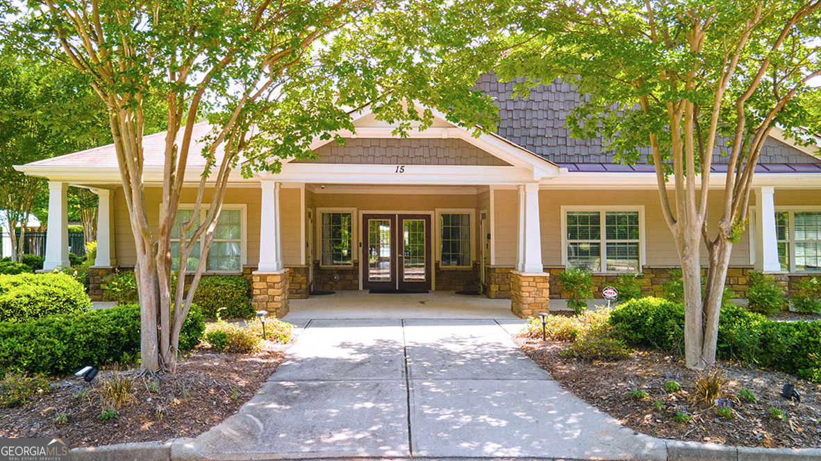 245 Staffin DR