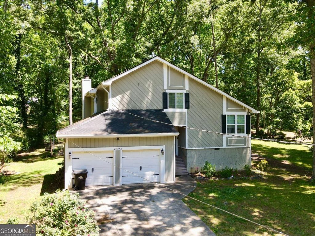 Photo of 2692 Royal Oak Court, Acworth, GA 30102 (MLS # 10758015)