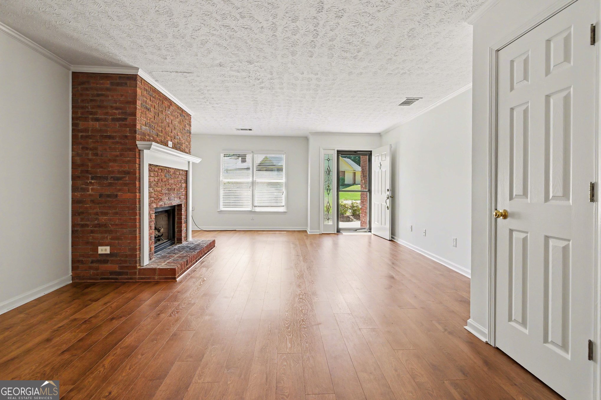 6190 Douglas Manor CT