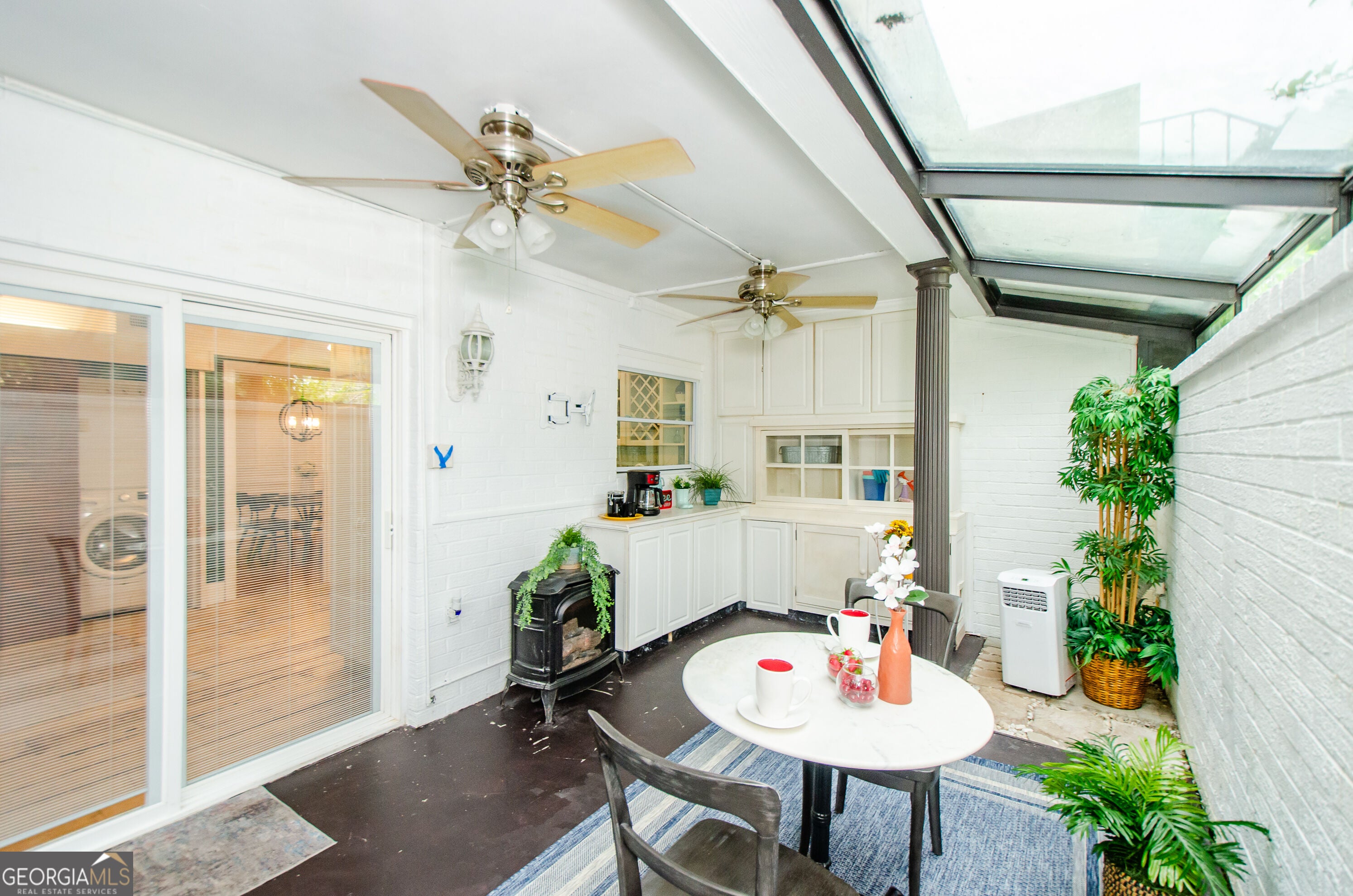 5400 Roswell RD D4