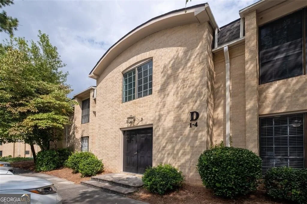 5400 Roswell Road Unit D4, Sandy Springs, GA, 30342