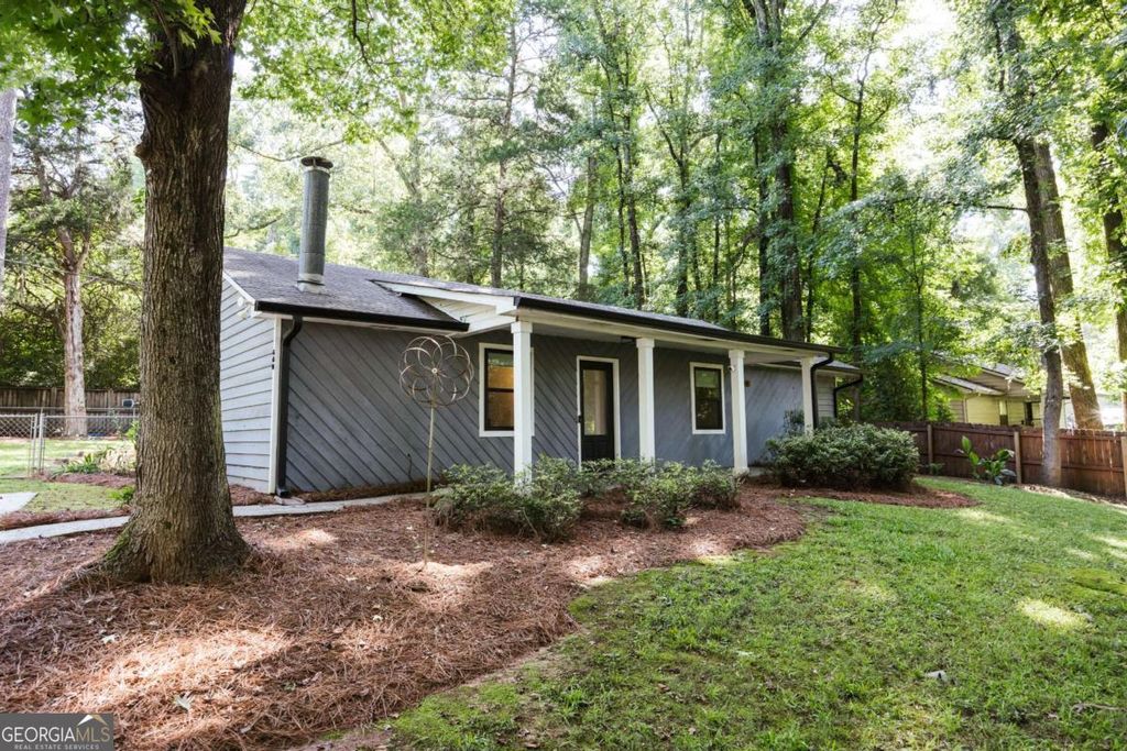 Photo of 640 Tallassee RD, Athens, GA 30606 (MLS # 10811622)