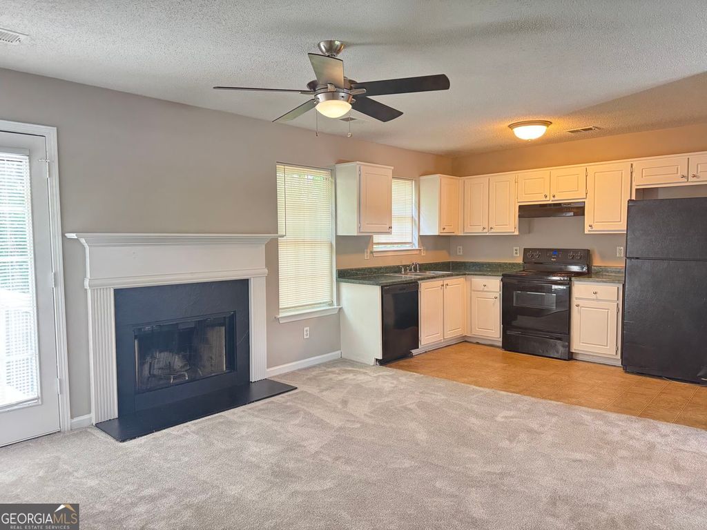 Photo of 4044 Robin Circle, Atlanta, GA 30349 (MLS # 10664920)