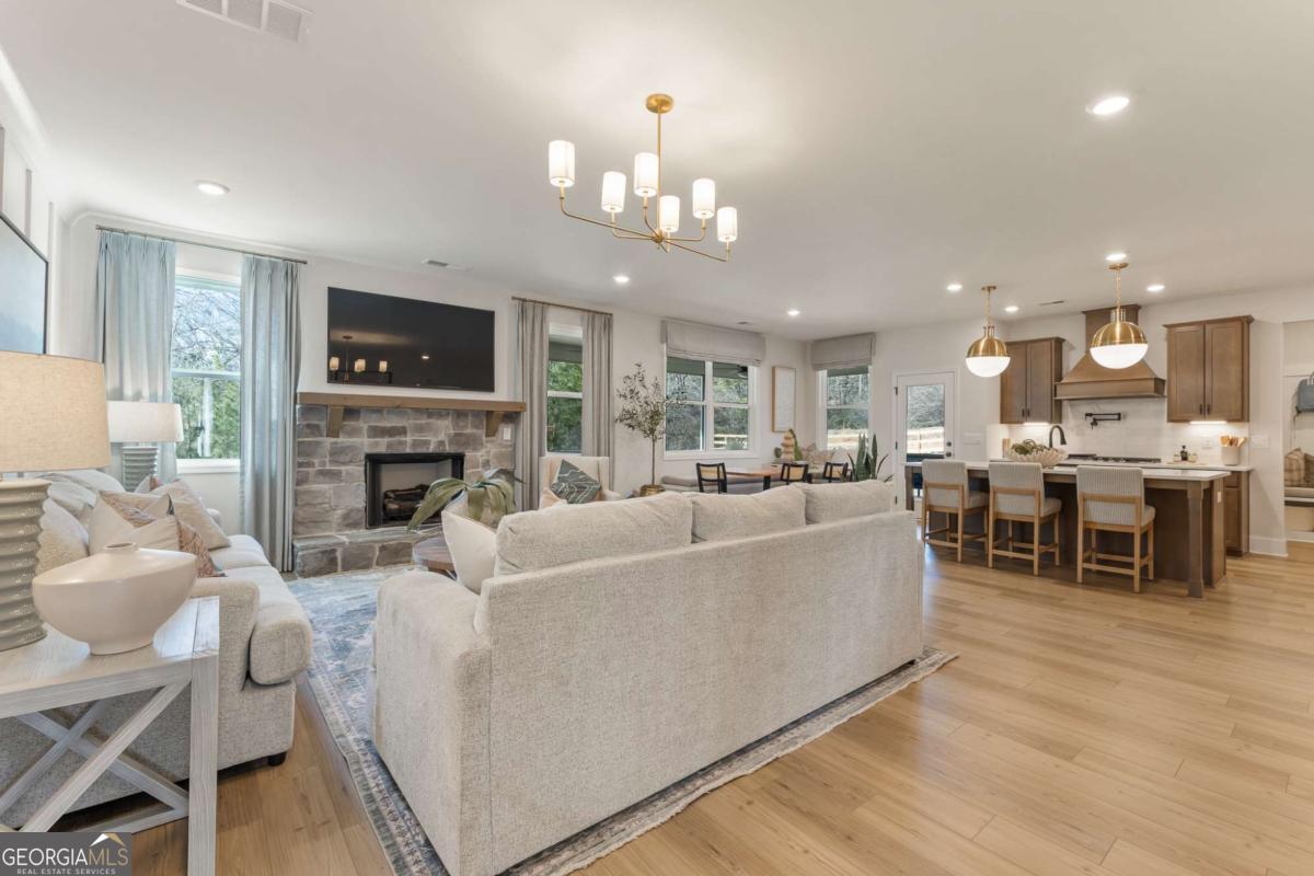 58 Riverwalk Manor DR